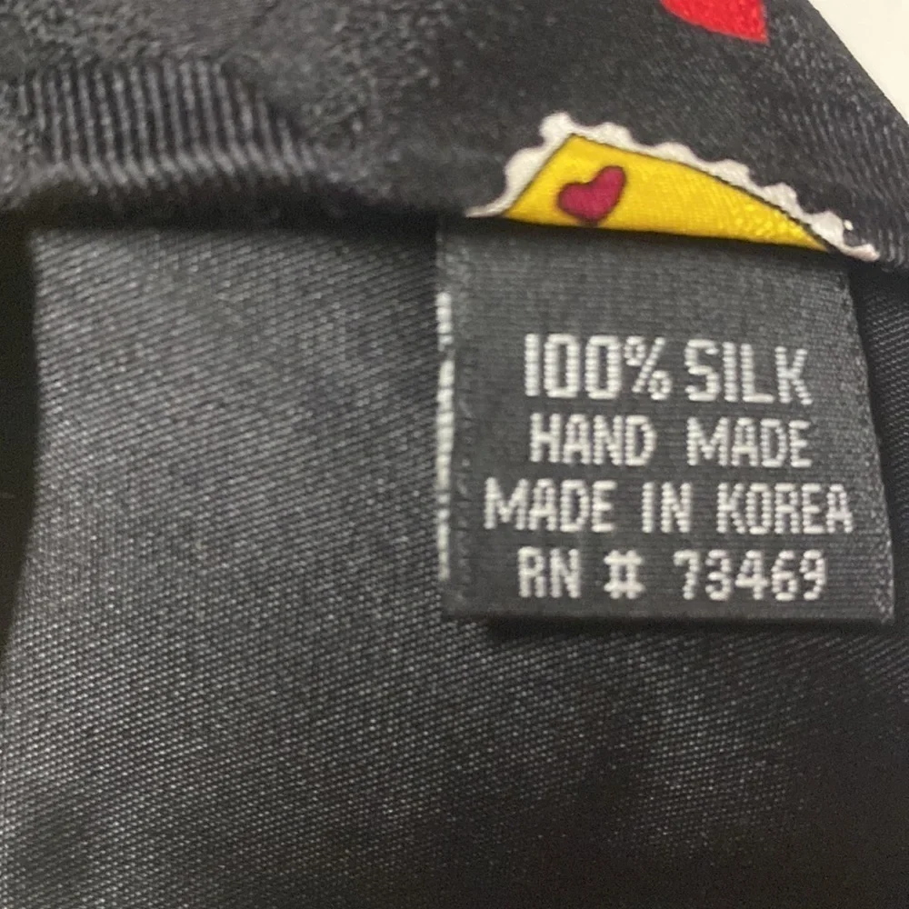 LOONEY Tunes Mania handmade 100% silk‎ valentines necktie